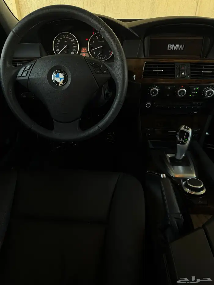 BMW الفئة الخامسة مخزن مالك اول 1