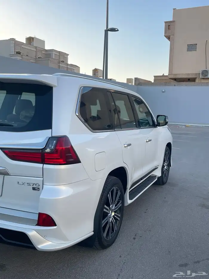 لكزس موديل 2020 مالك أول عبداللطيف 9