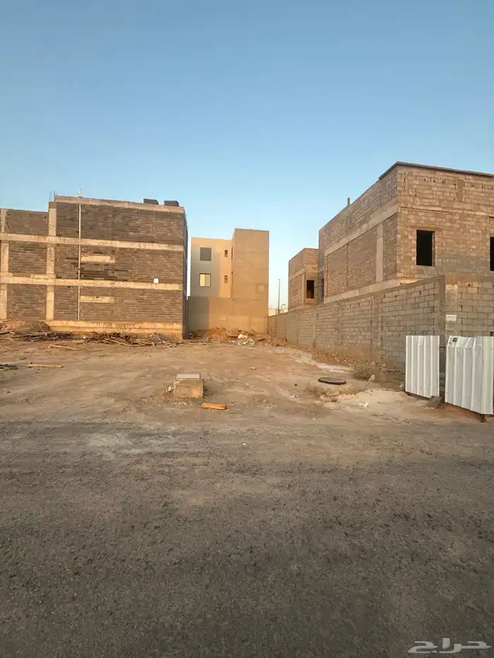 للبيع ارض في مخطط النبلاء م250 شارع 16 غربي خلف نفط 1