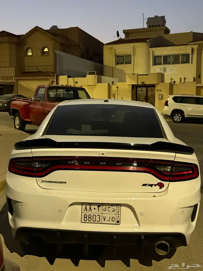 دوج تشارجر SXT 2017 8