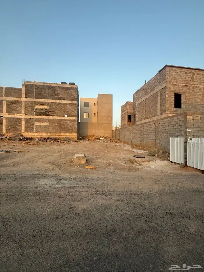 للبيع ارض في مخطط النبلاء م250 شارع 16 غربي خلف نفط 4