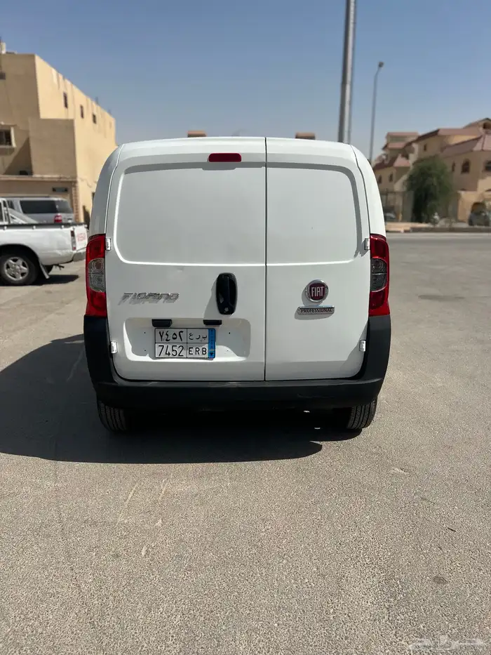 فان بضاعه فيات 4