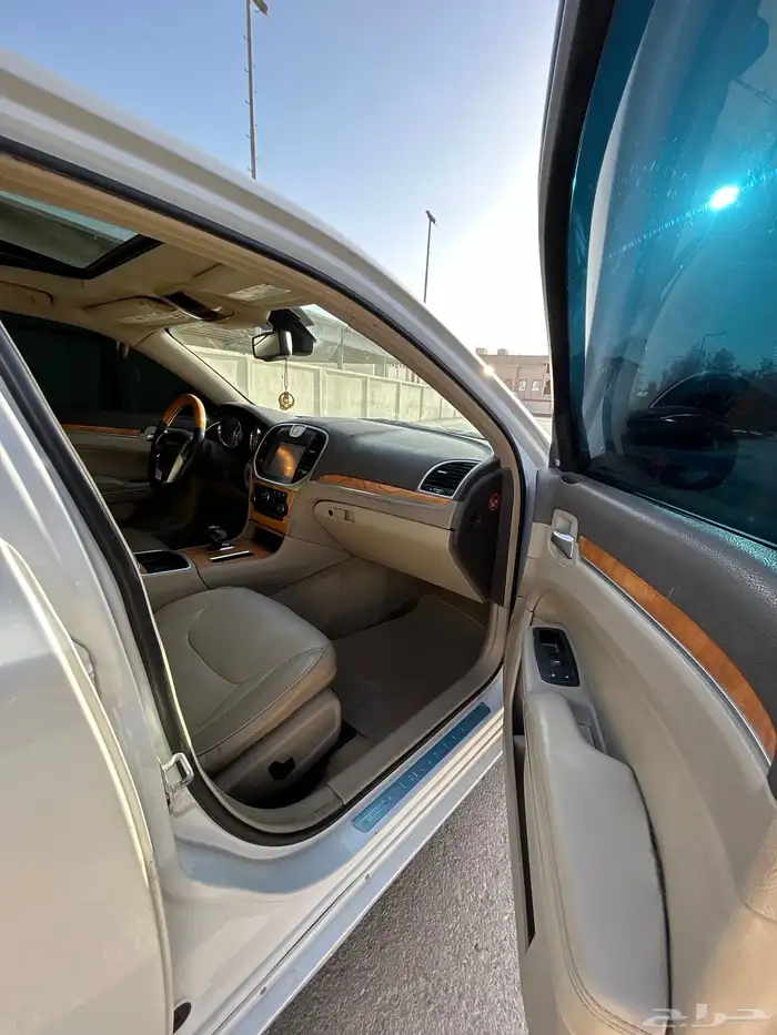 كرايسلر v6 نظيفة 17