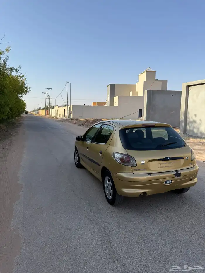 للبيع سيارة بيجو مفحوص ومجدد وجاهز للنقل ( اول عرض ) 2
