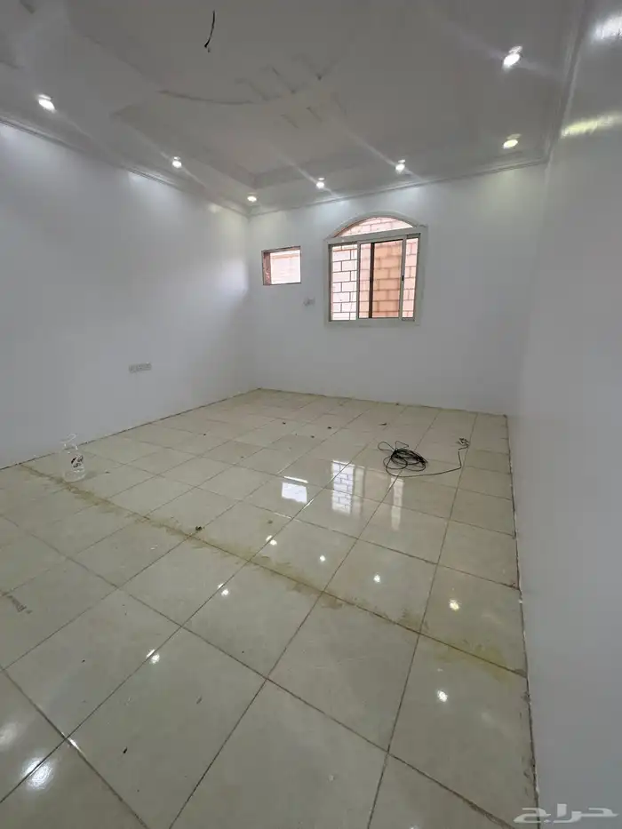 شقة للايجار نظيفة 4