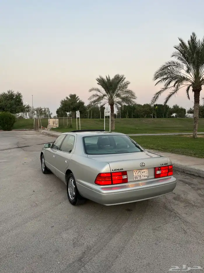 لكزس LS400 2