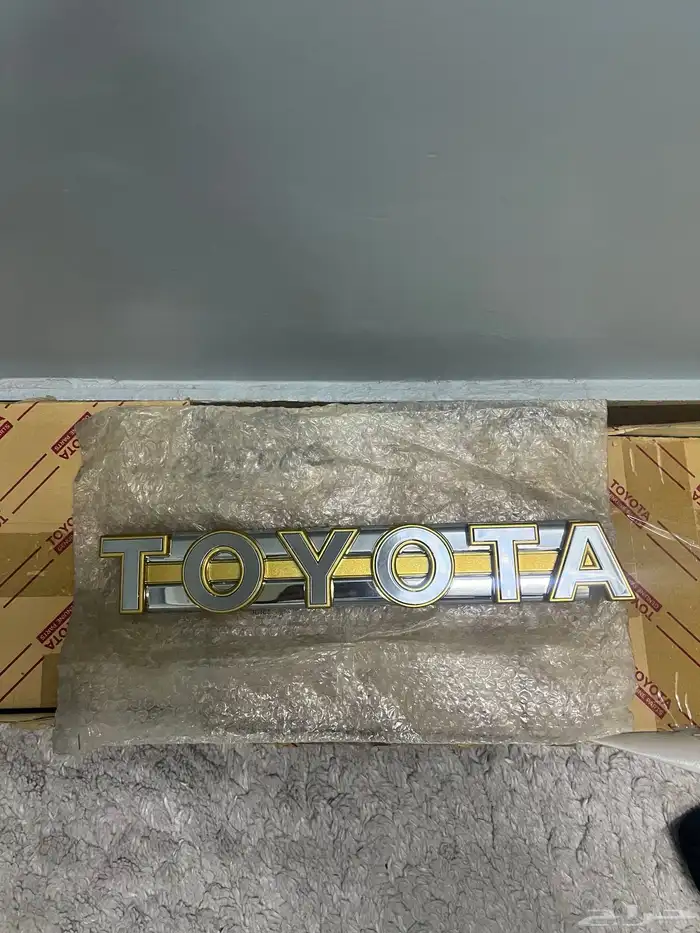 علامة شبك مذهبه هايلوكس89-91 0