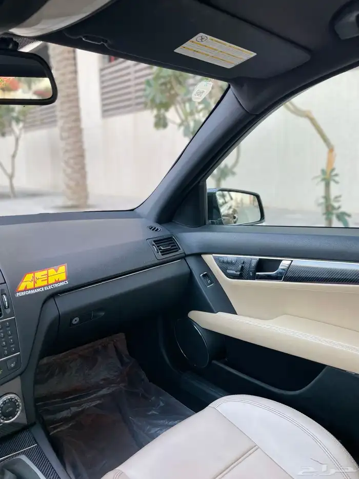 للبيع مرسيدس c63 2010 AMG 12