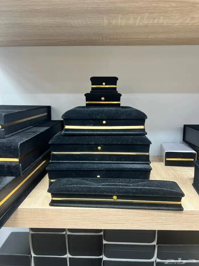 علب ذهب ومجوهرات وبوكسات اطقم 1