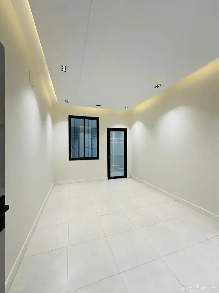 للبيع شقق علويه ح حطين بمساحه265م خلف المطار بسعر550الف 3