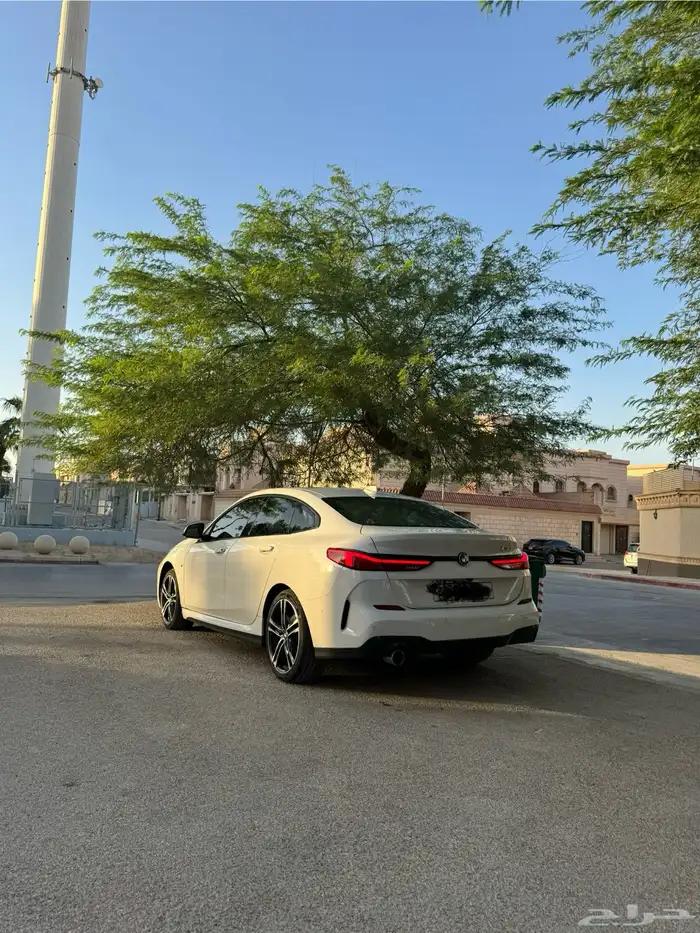 بي ام دبليو i218 فل كامل 11