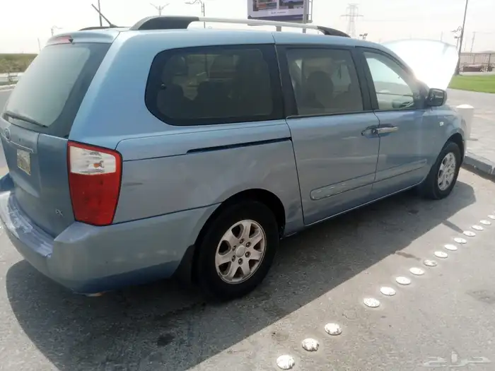 كيا كارنفال موديل2009 4