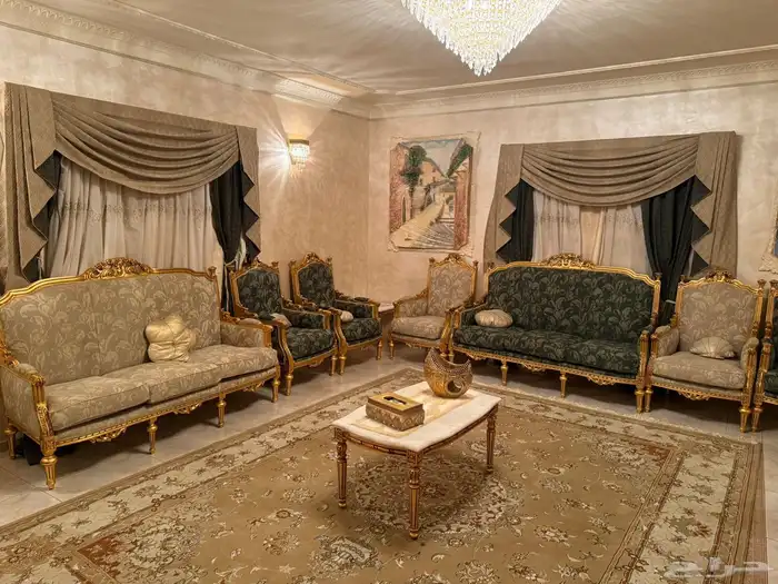 ثلاثه طقوم كنب للبيع 3