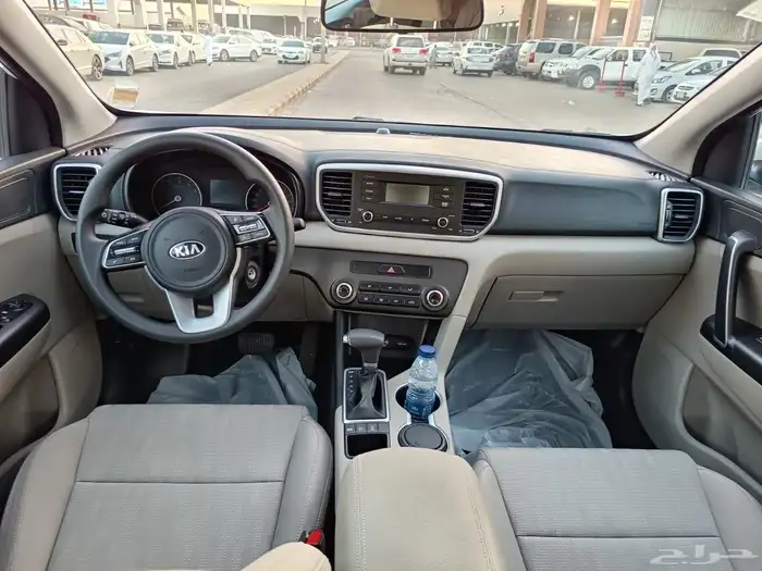 سبورتاج 2021بحاله الوكاله دبل مخزن ماشي 14 فقط 9