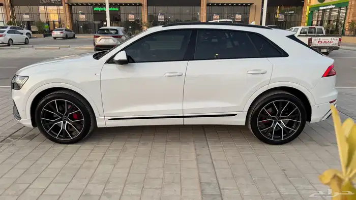 اودي Q8 V6 فل كامل 2022 4