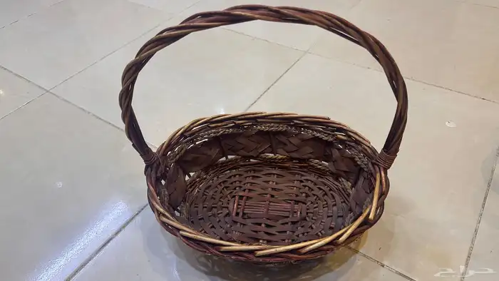 سلال خسف وصناديق صغير خشبي وعلبة منديل خشبي بسعر كويس 23