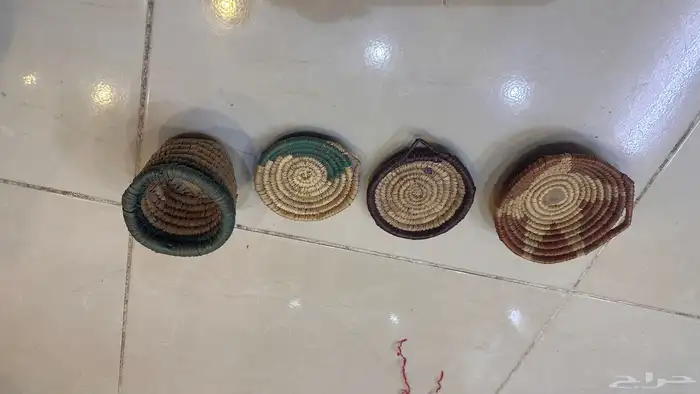 سلال خسف وصناديق صغير خشبي وعلبة منديل خشبي بسعر كويس 22