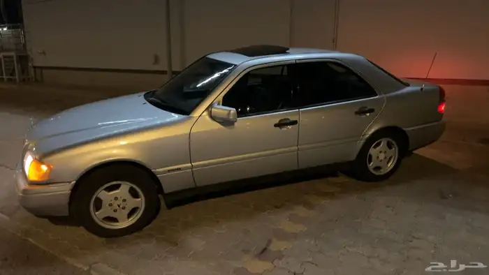 مرسيدس مخزن c280 مالك اول amg w202 ممشى 40 الف 2