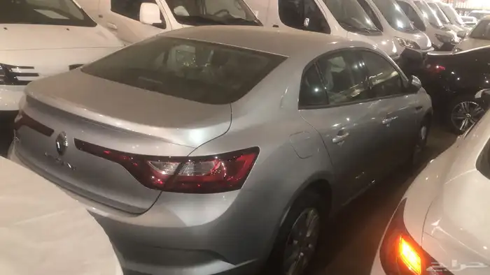 رينو ميجان استندر ونصف فل موديل 2024 3