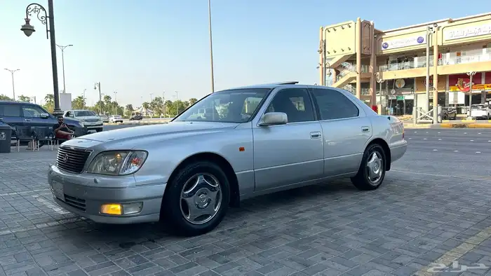 لكزس 400 موديل 99 الممشى 373000. المواصفات المعروف فل الترا 13