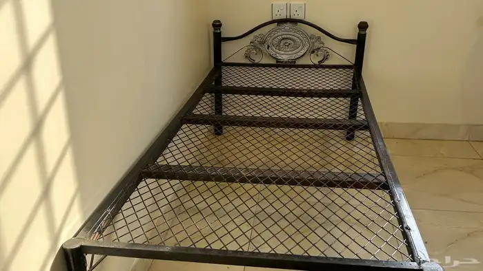 كرسي حديد نفر 2