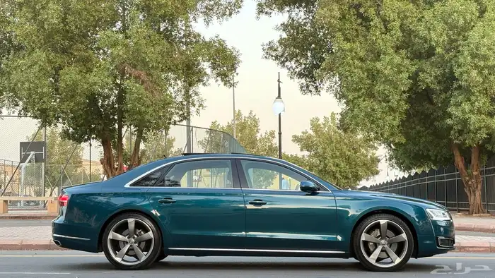اودي A8L 2016 ( لون مميز ) 18