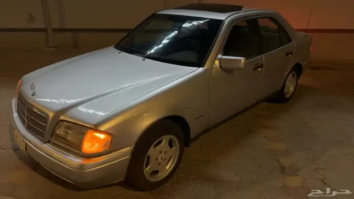 مرسيدس مخزن c280 مالك اول amg w202 ممشى 40 الف 0