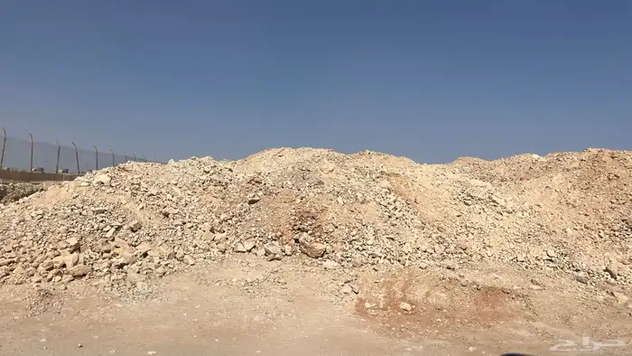 رمل دفان. نظيف ويصلح للدفان 0