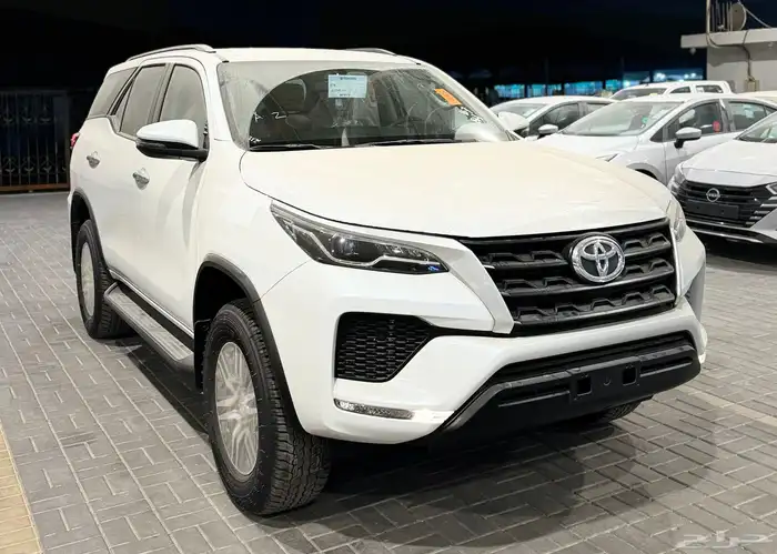تويوتا فورتشنر 2025 GX2 دبل بنزين جديد كاش و اقساط 4