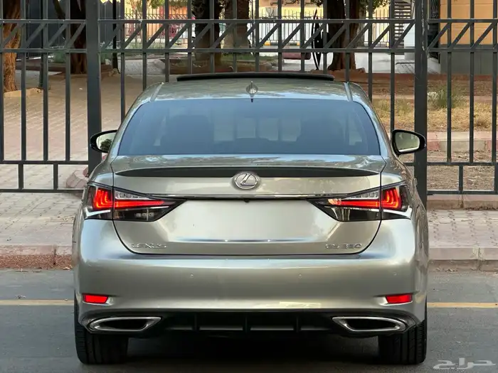 لكزس GS350 موديل 2017 سعودي فل كامل 13