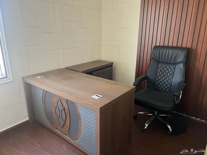 مكاتب فاخرة للبيع 15