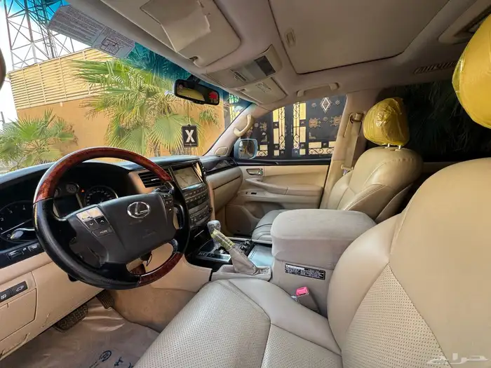 لكزس LX570 2010 مرهم 2015 12