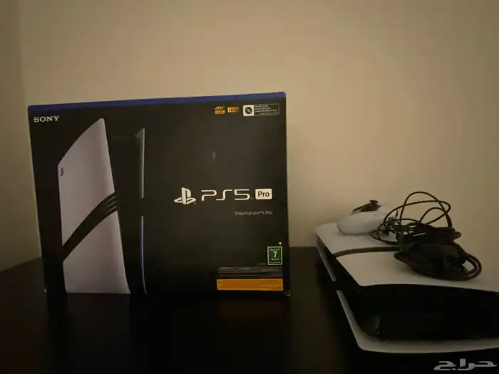 للبيع بلايستيشن 5 برو PS5 PRO 2