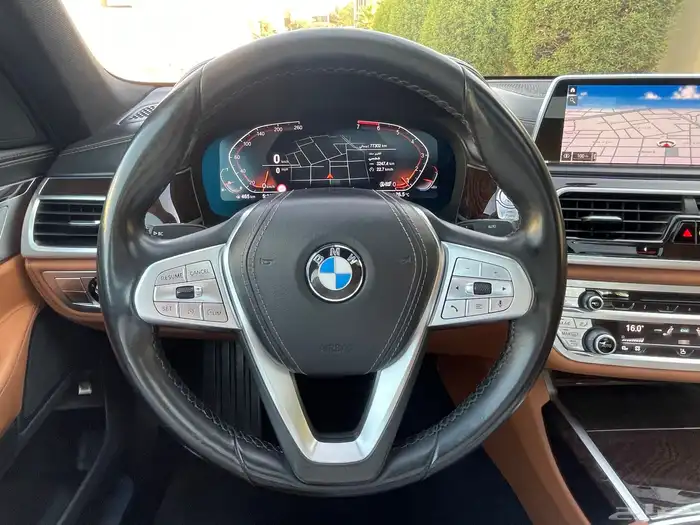 BMW 730ثاني مالك 2020 نظيف جدااا 33