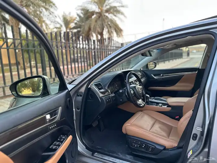 لكزس GS350 موديل 2017 سعودي فل كامل 19