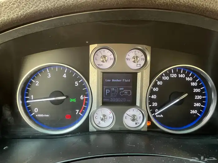 لكزس LX570. 2010 9