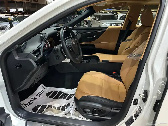 لكزس ES350 موديل 2024 ممشى قليل نظيف جدآ 14