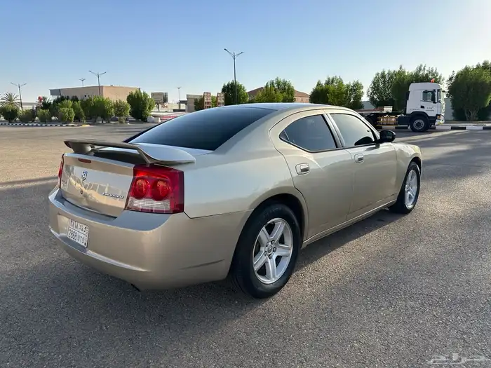 دودج تشارجر v6 نظيف جدا  2009 4
