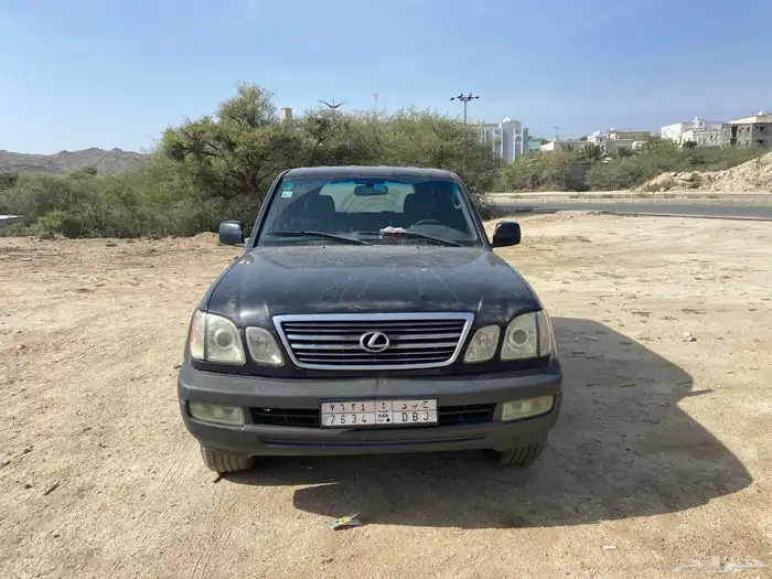 للبيع جيب لكزس 2001 تشليح 2