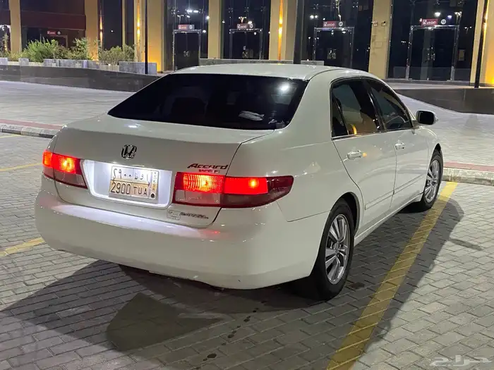 هوندا أكورد 2005 8