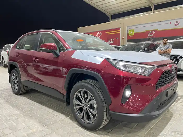 تويوتا راف فور 2024XLE فتحه سقف سعودي(بنزين)2.0L 3
