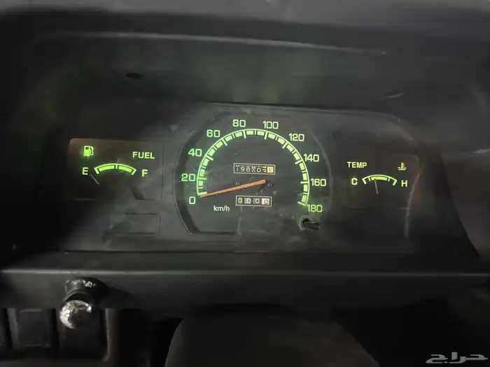 للبيع باص متسوبيشي L300 2006 بضاعه 7