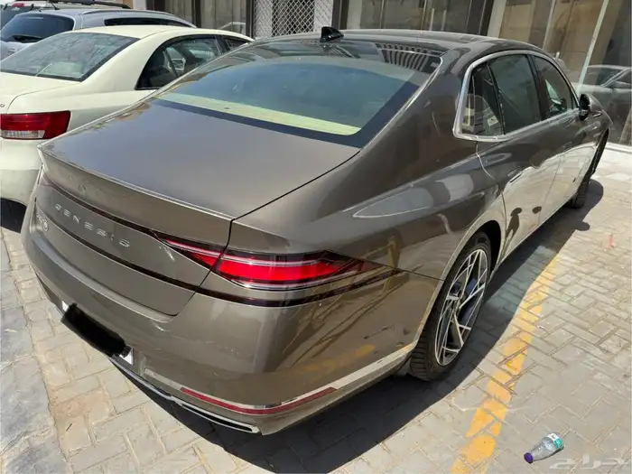 للبيع جينسيس G90 5