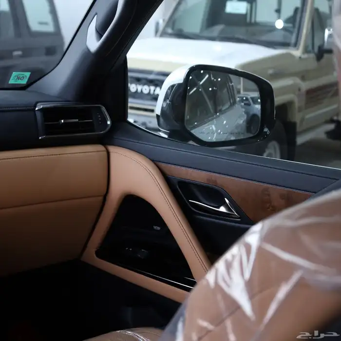 لكزس LX600 BB داخلية جملي الساير 2025 6