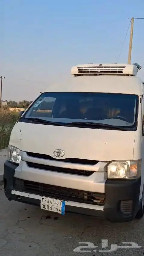 باص هايس ثلاجة 2014 بنزين سقف رفيع 0