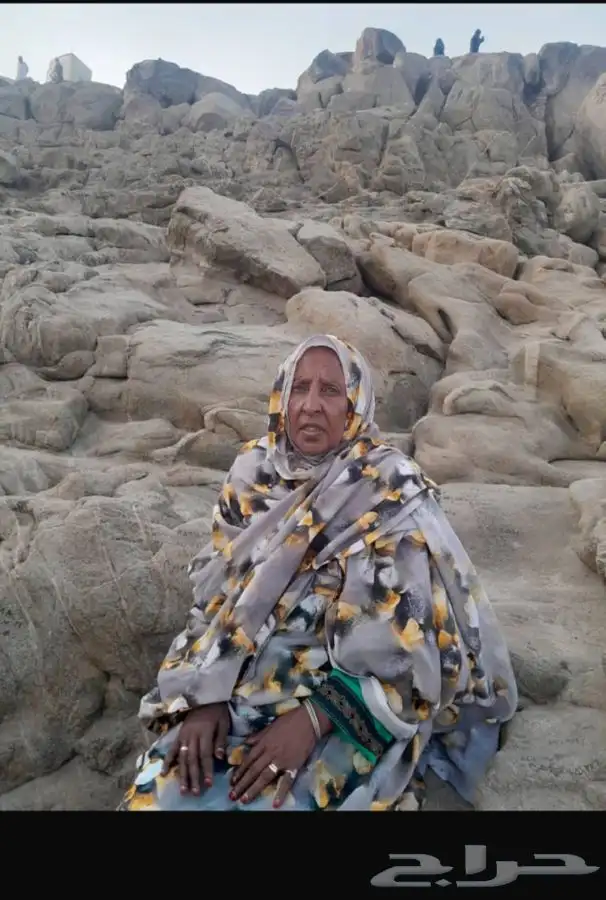 امرأة كبيرة في السن مصابة بالزهايمر تائهة نتمنى ان تجدوها 2