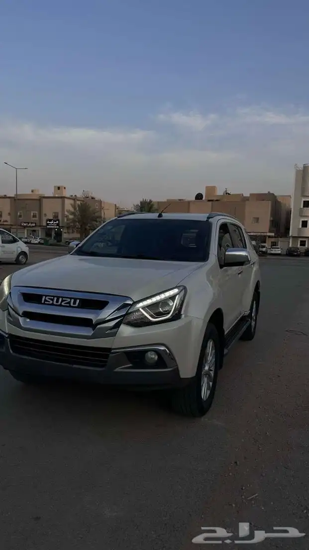 جيب ايسوزو mux بدون دبل 0