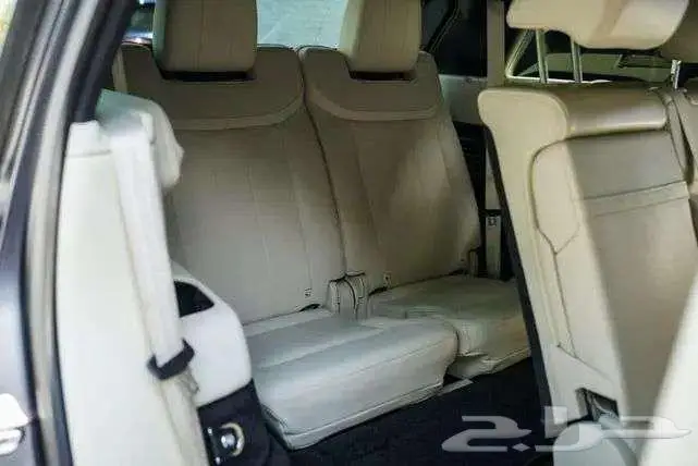 للبيع رنج موديل 2023 Land Rover Range Rover P400 SE 13