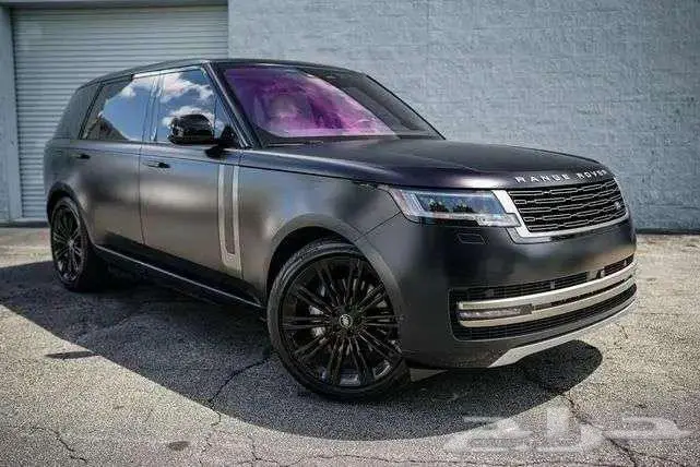 للبيع رنج موديل 2023 Land Rover Range Rover P400 SE 3