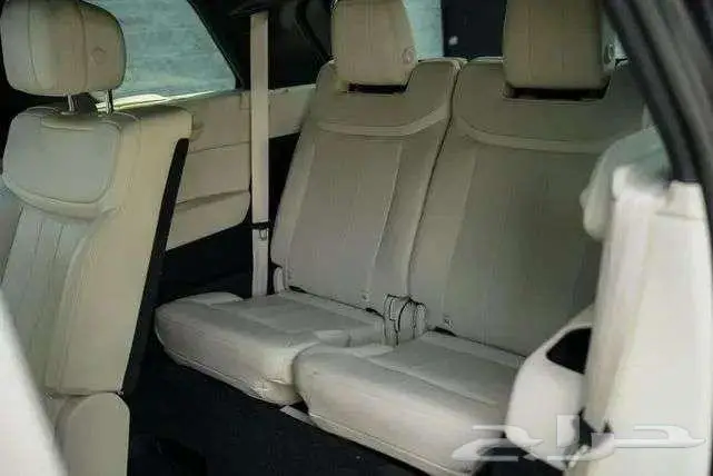 للبيع رنج موديل 2023 Land Rover Range Rover P400 SE 11
